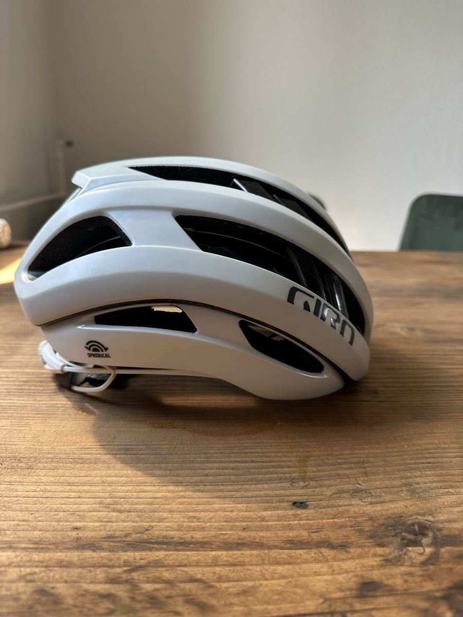 Giro Casques: Giro Aries MIPS Helm – D'occasion à Bern par jom_q6j6 3
