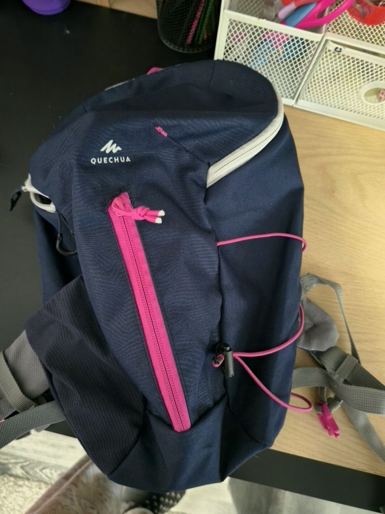 Zaini: Quechua Wanderrucksack, 10 Liter  – Usato da Ehrendingen venduto da Ince2016