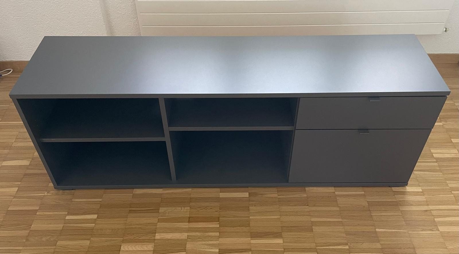 Ikea TV Möbel: TV-Möbel VIHALS – Gebraucht aus Thun von anj_25k8 1