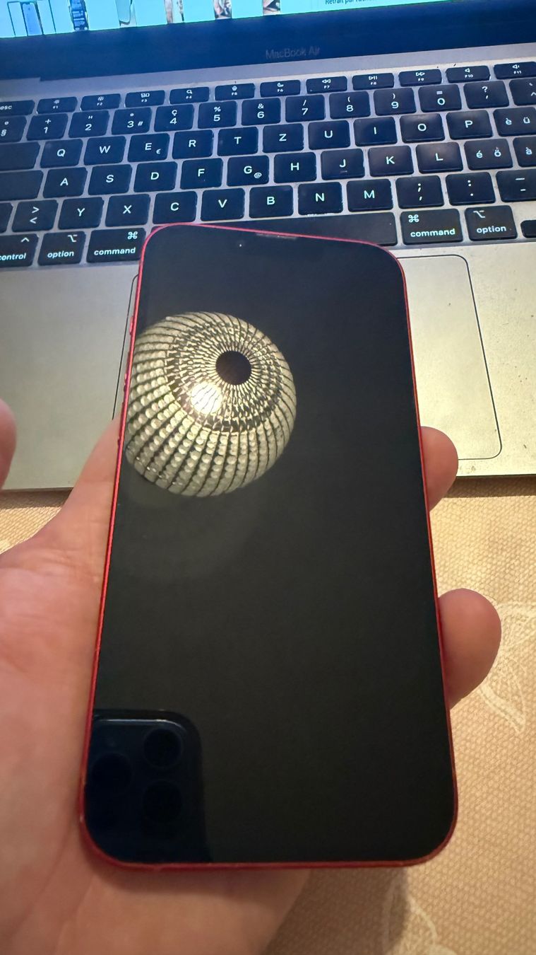 Apple Telefoni cellulari / Smartphones: iPhone 13 -- 128gb -- 80% -- RED -- working – Usato da Le Vaud venduto da bob_dung 7