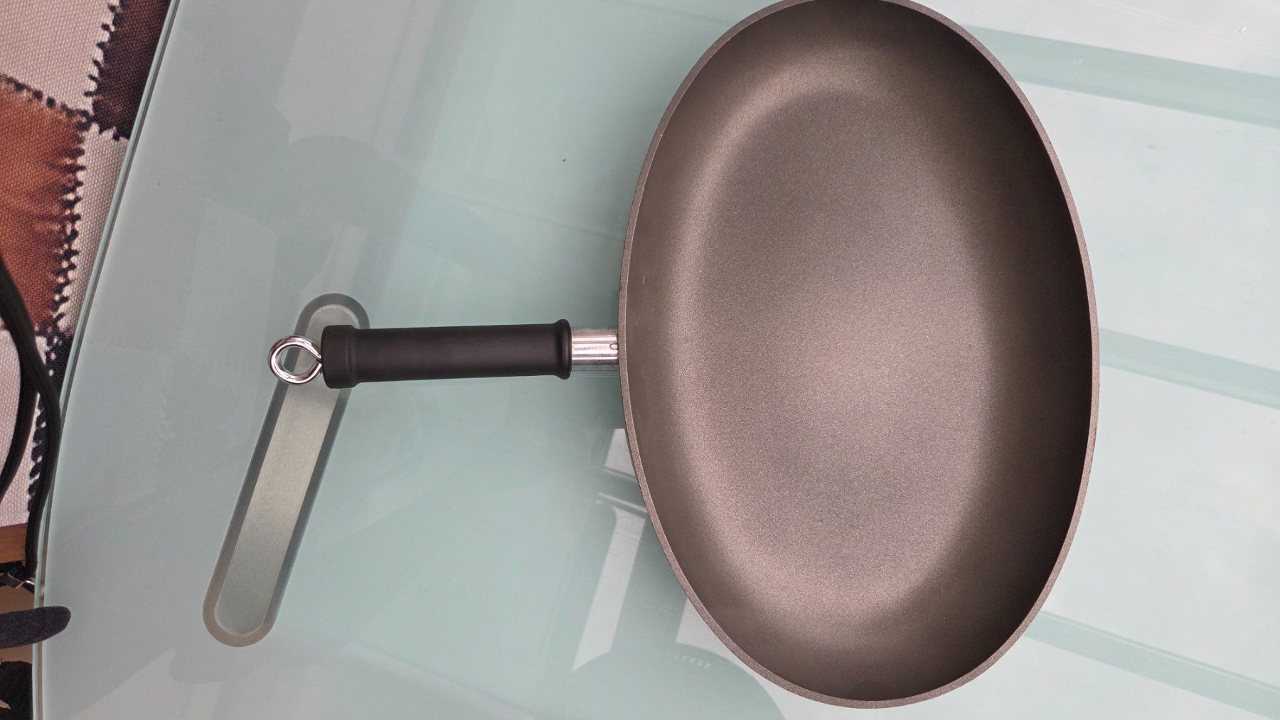 Padelle: Nur einmal gebrauchte Bratpfanne mit abnehmbarem Griff – Usato da Pratteln venduto da Barfuss999