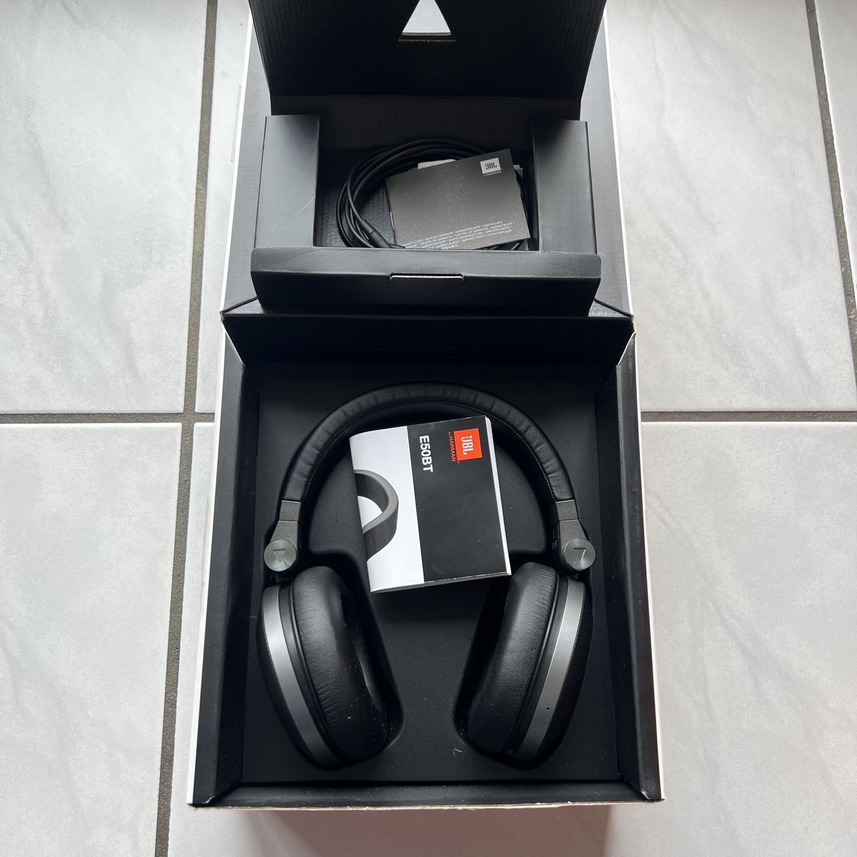 JBL Kopfhörer: JBL Synchros E50BT Bluetooth Kopfhörer schwarz – Gebraucht aus Unterkulm von Sita013 1