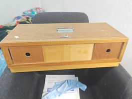 Holzbox  vögel mit Griff und Türen, gebraucht