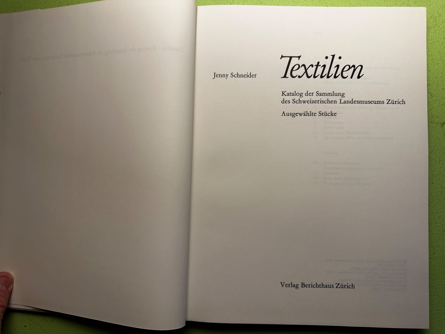 Libri: Jenny Schneider: Textilien. – Usato da Zürich venduto da allp 2