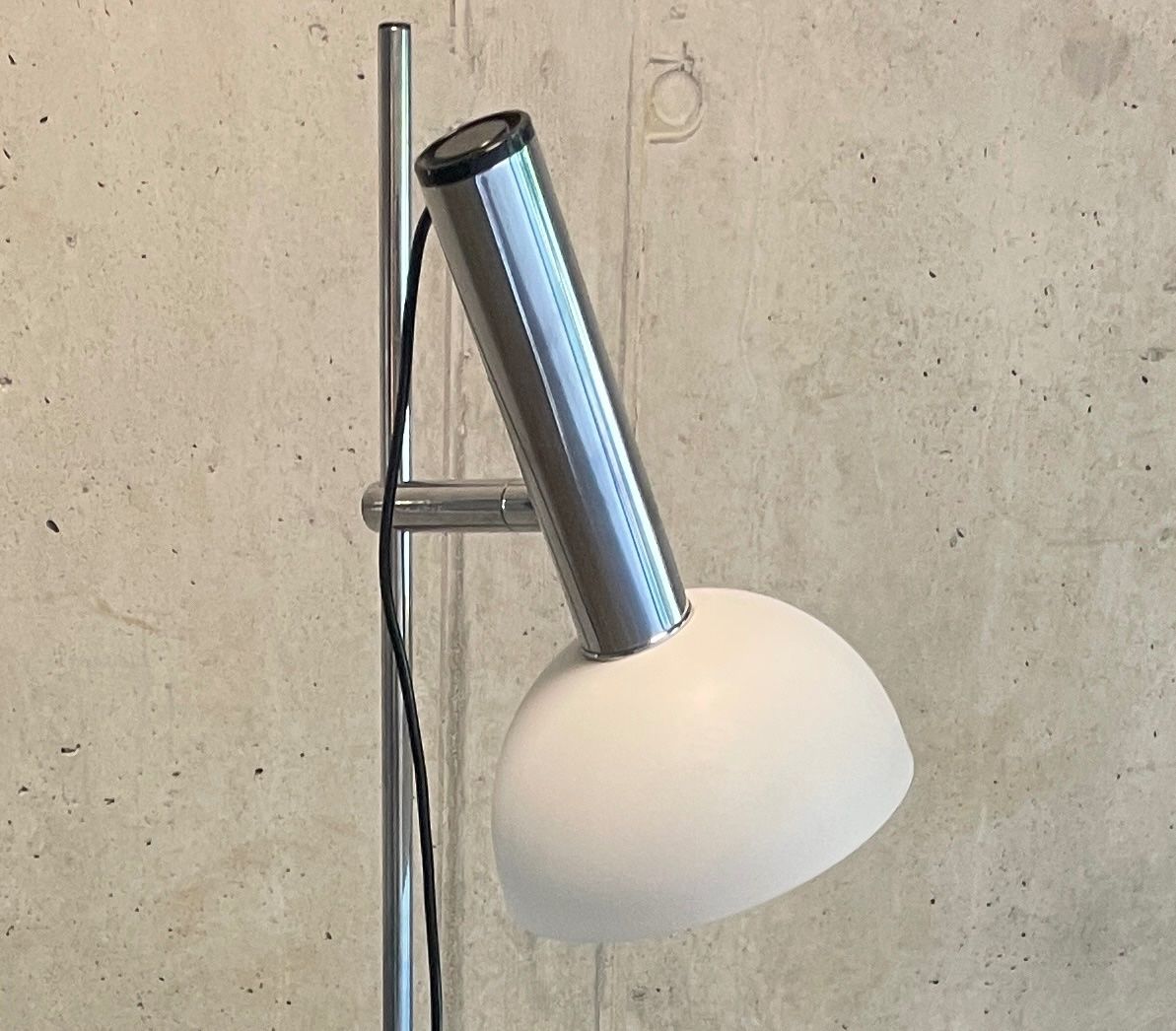 Lampade: Stehleuchte 1960er – Usato da Zürich venduto da starch.studio 2