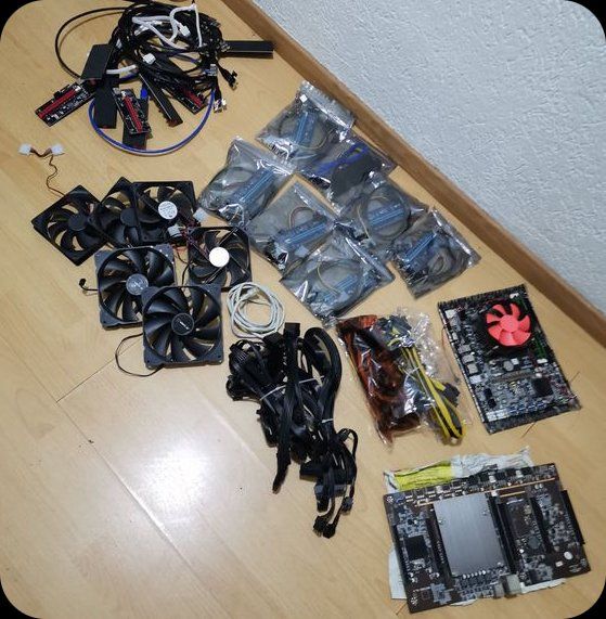 Coin Miner: Mining Rig Parts – Usato da Zürich venduto da gre_gw26 6