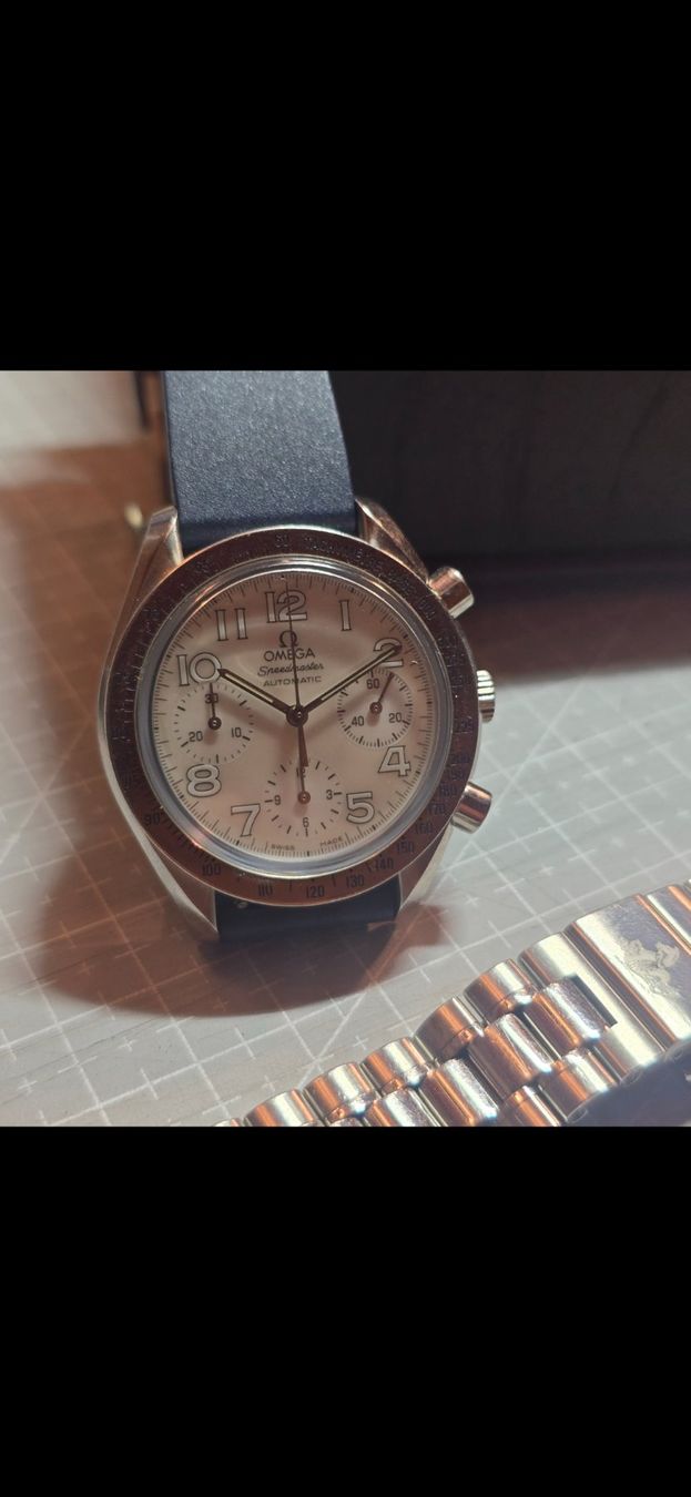 Omega Orologi: Omega Speedmaster mit MOP (Perlmutt) Ziffernblatt – Usato da Mühlethal venduto da m4_bert 9