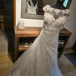 Robes: Brautkleid ungetragen – Neuf (Voir description) à Worben par jeannot58