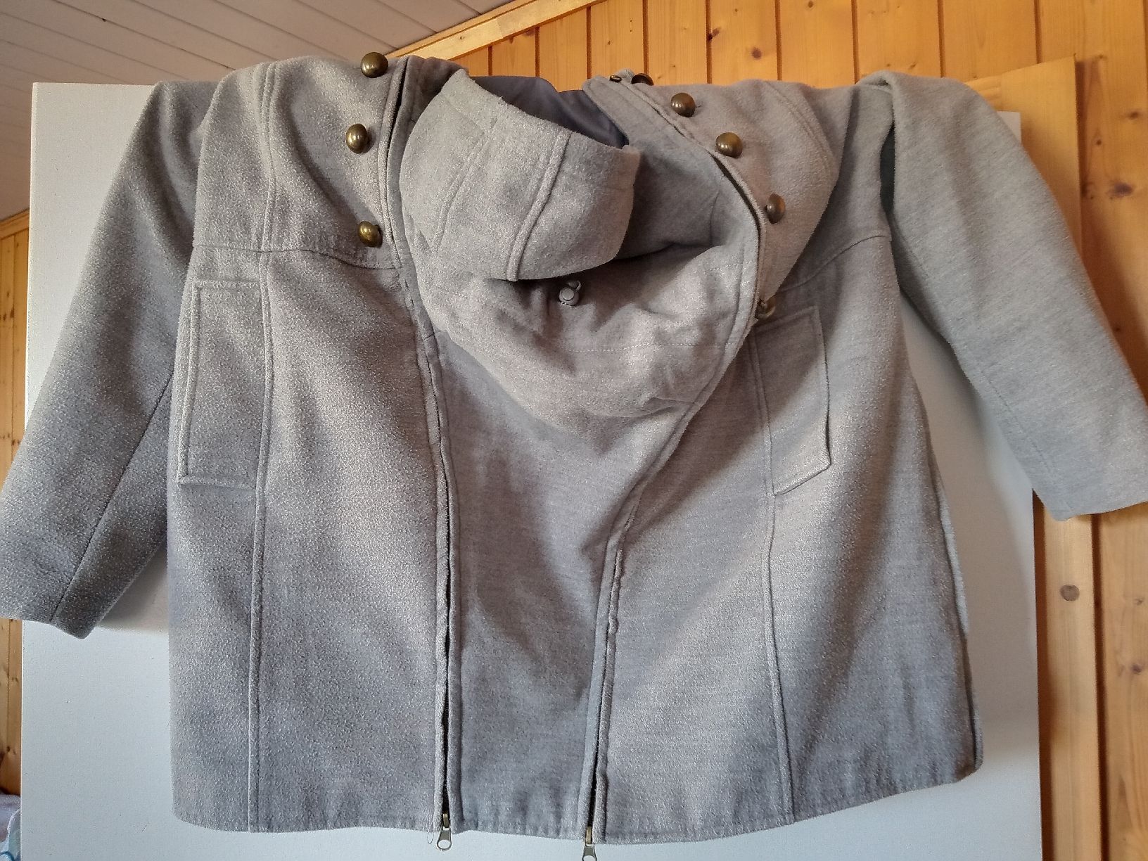 Giacche: Umstands- Tragejacke gebraucht – Usato da Rehetobel venduto da Modi98