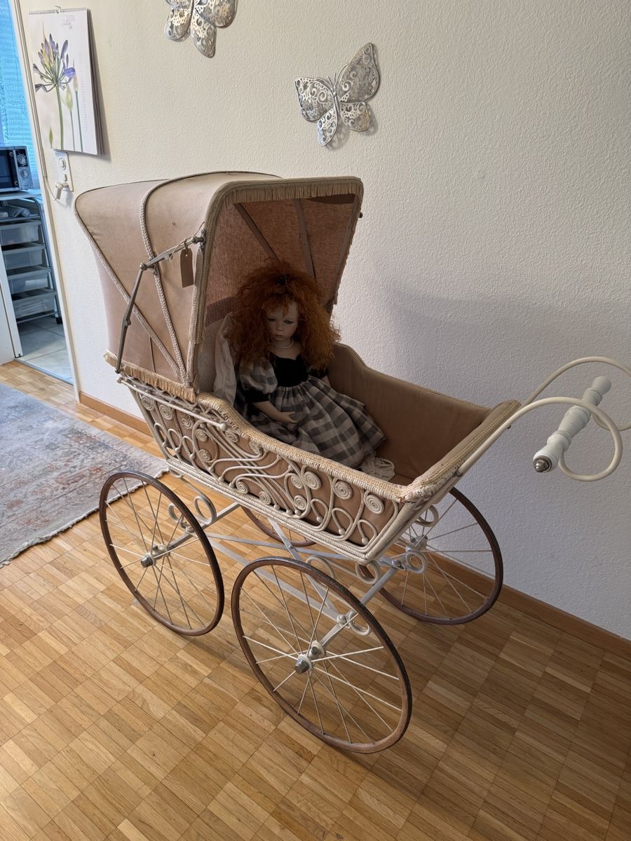 Poussette: Antiker Kinderwagen – D'occasion à Jona par BB42 1