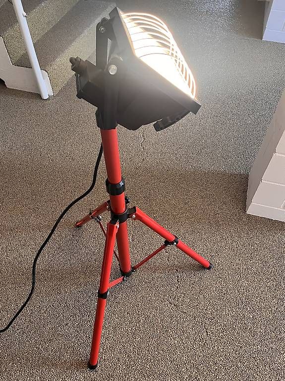 Lampen: Halogenstrahler mit Stativ – Gebraucht aus Speicher von Alberto6701