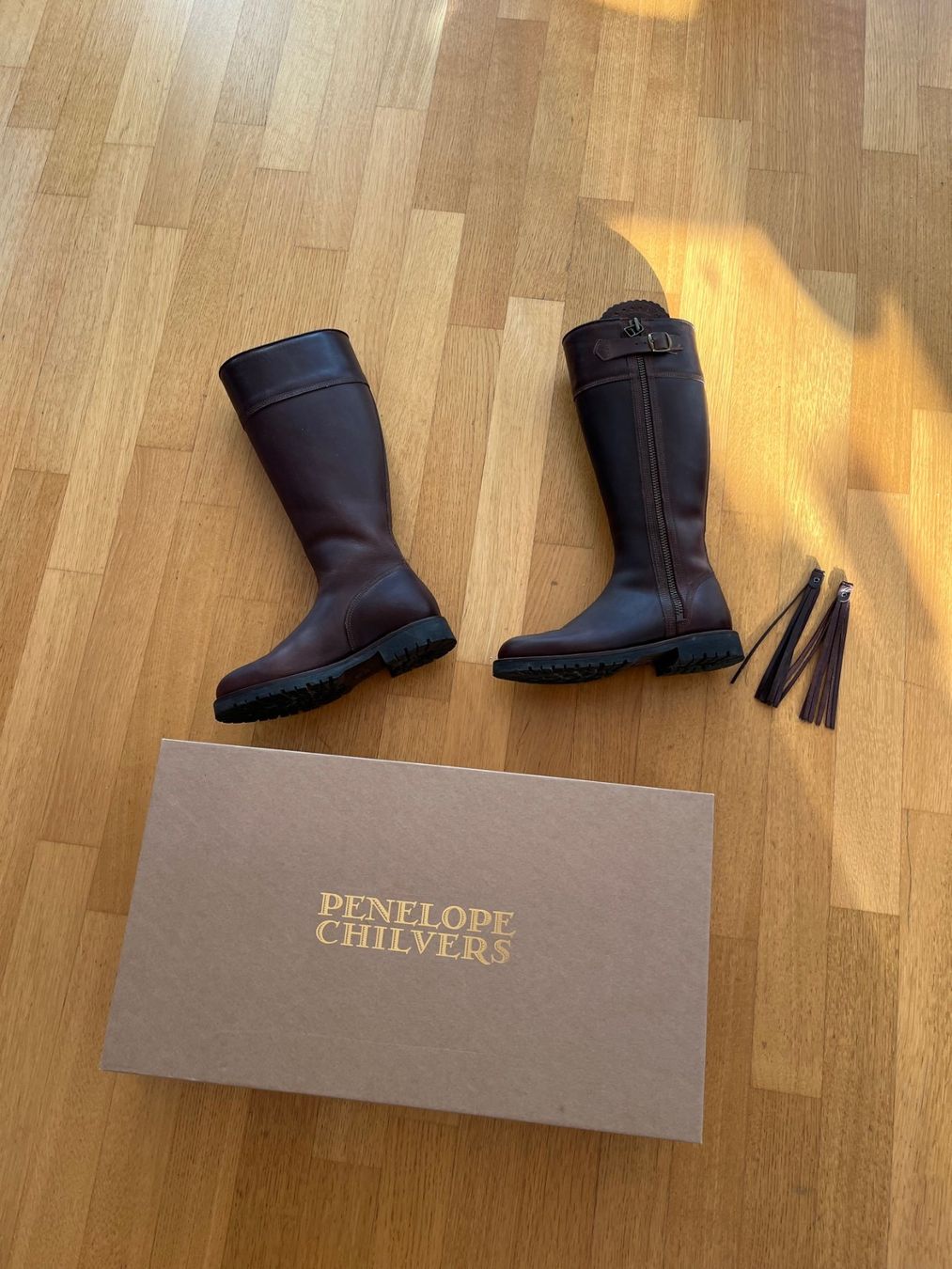 Penelope Chilvers Scarpe da donna: PENELOPE CHILVERS Tassel Boots Stiefel – Usato da Luzern venduto da Aleoschli 8