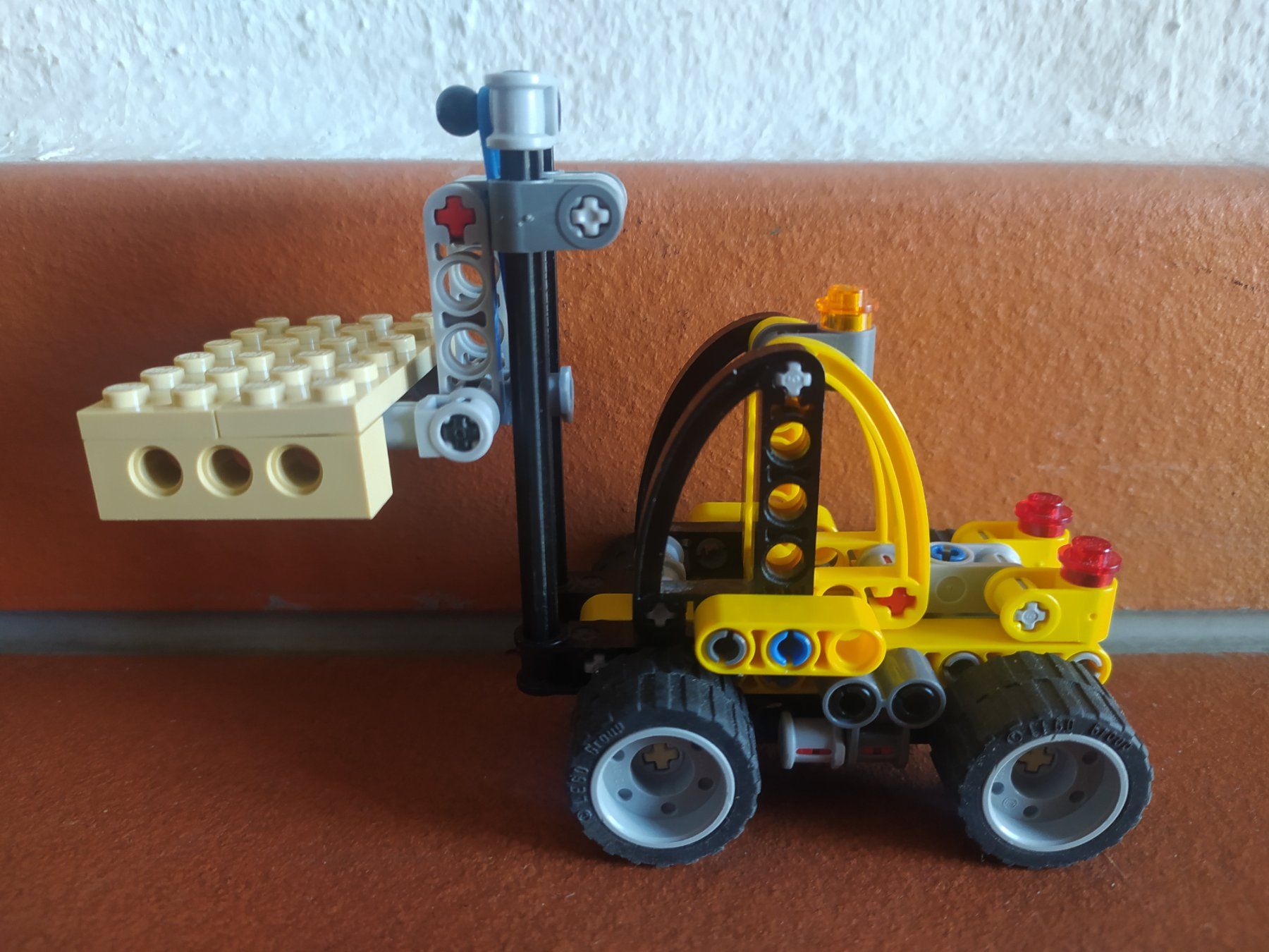 Lego Spielzeuge: 8290 Mini Forklift – Gebraucht aus Bremgarten AG von redstar69
