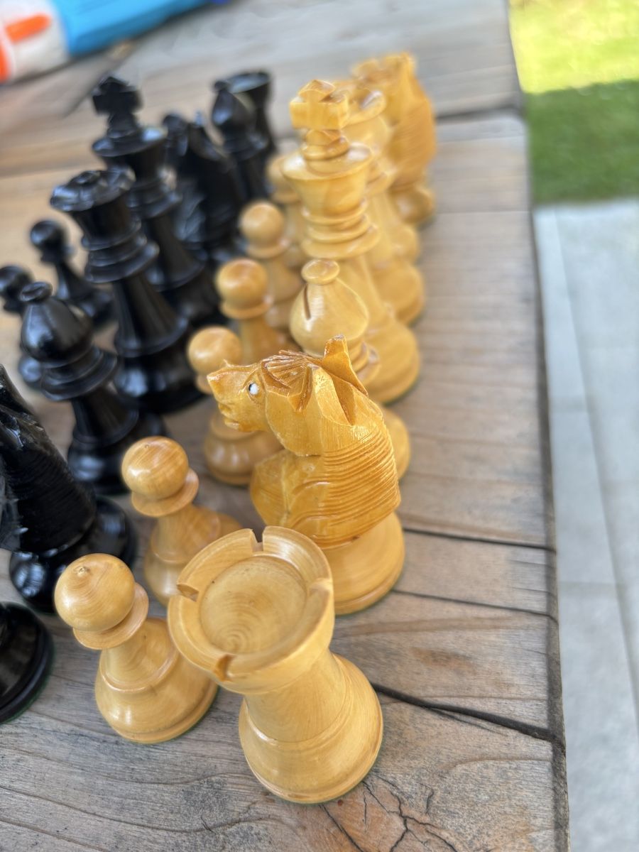 Giochi: Schachfiguren komplett mit Kasten – Usato da Würenlos venduto da Ashley24 4