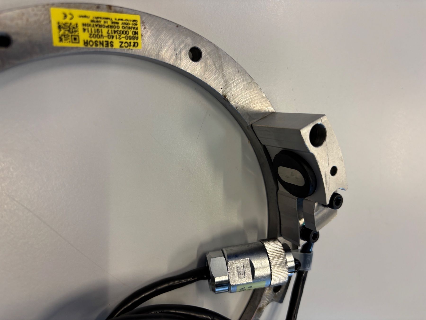 Fanuc Componenti elettronici: FANUC Spindle sensor A860-2140-V002 – Nuovo (secondo la descrizione) da Selzach venduto da cnc_mechaniker 1