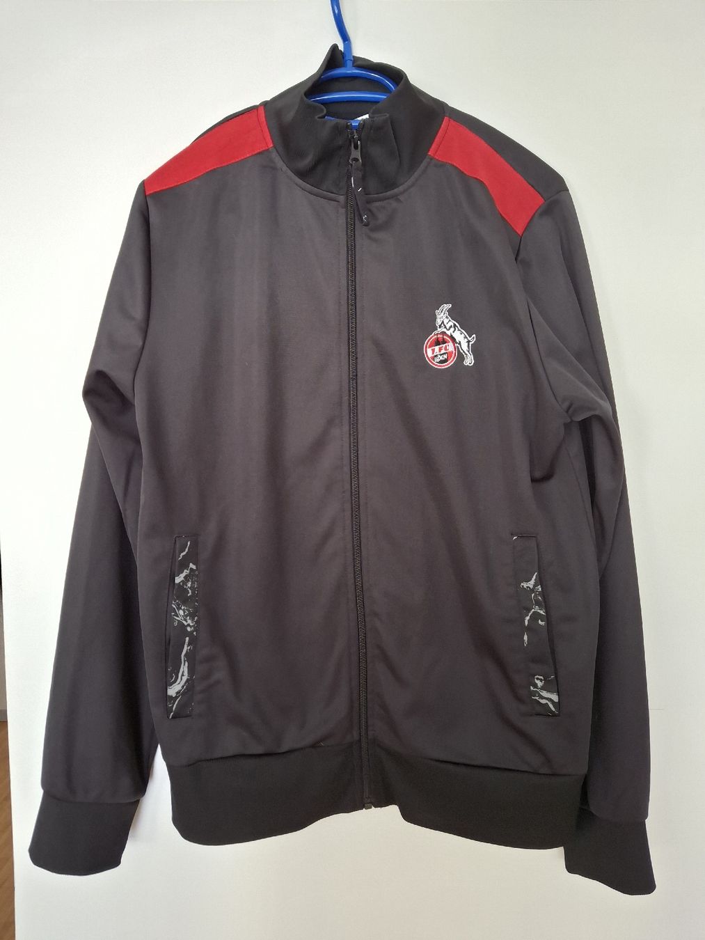 Giacche: FC Köln Jacke Wie neu! grösse S – Nuovo (secondo la descrizione) da Alpnach Dorf venduto da dek_s78g