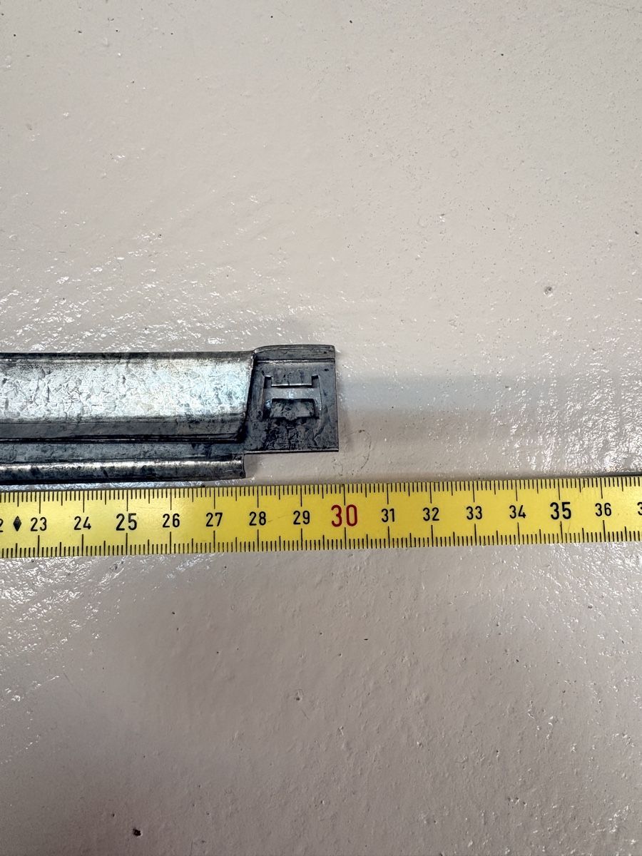 Travi: 50 Errex Tablarträger 30cm gebraucht – Usato da Winterthur venduto da sansanmann 1
