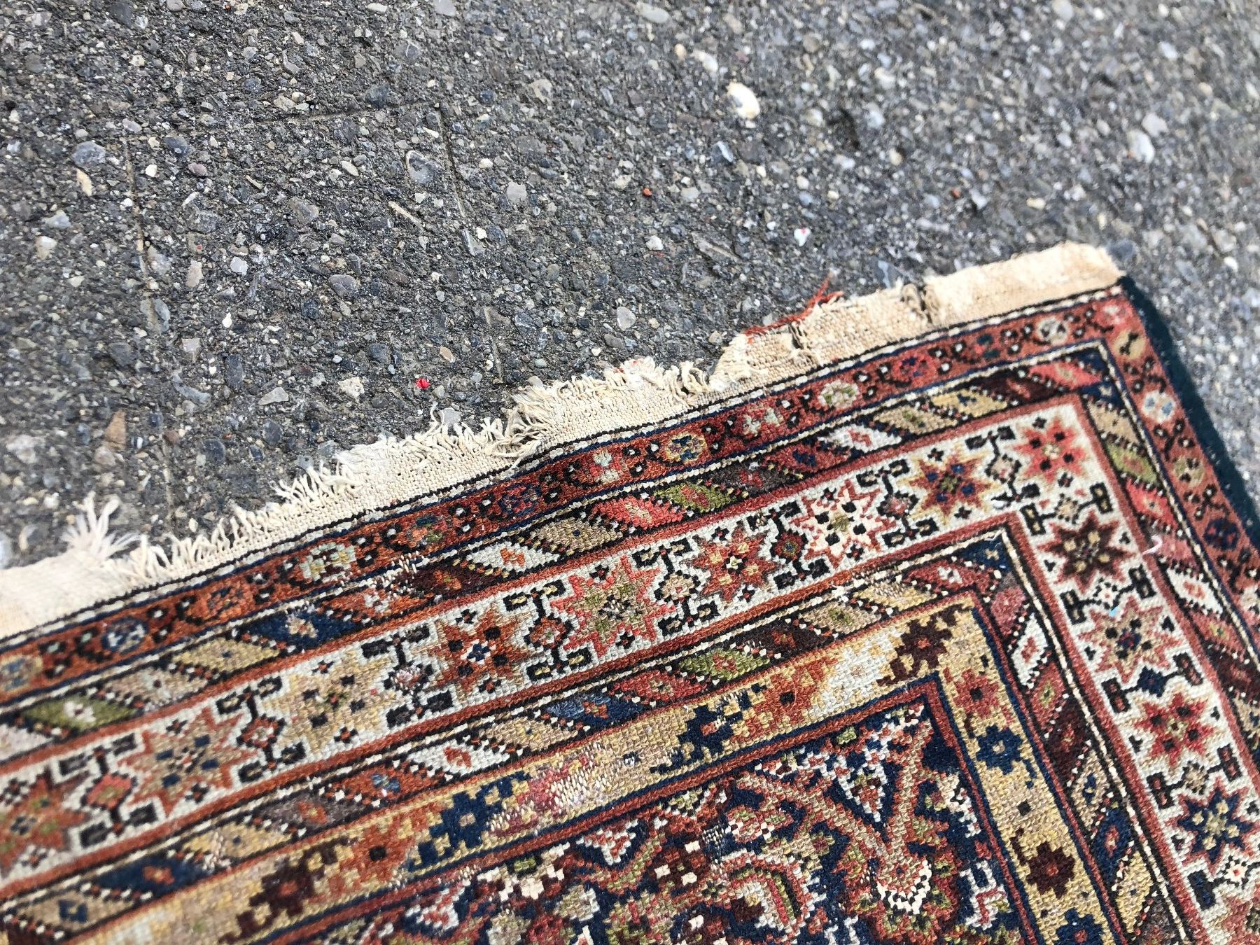 Tapis: Alte Teppich handgeknüpft – D'occasion à Prez-vers-Siviriez par Monija70 4
