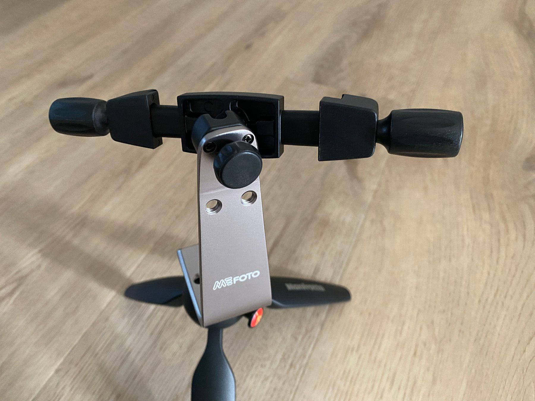 Manfrotto Treppiedi & Teste: Apple Photography Kit Manfrotto PIXI Stativ & Remote – Usato da Wetzikon ZH venduto da BackToRetro 5