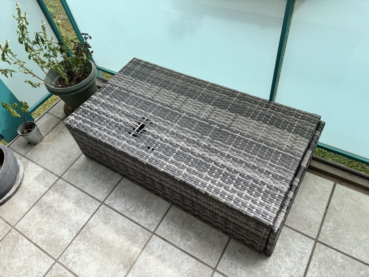 Sofas: Garten sofa 2-stückig – Gebraucht aus Zürich von mat_z8lj 4