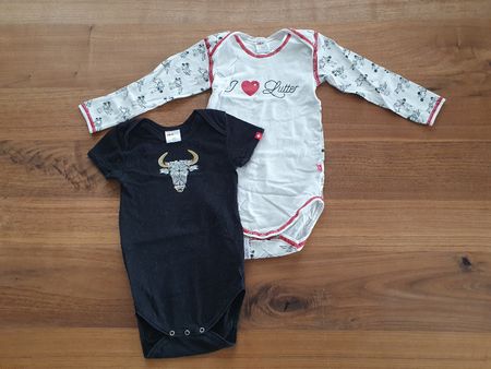 2 Baby Bodys von ISA Gr. 74/80