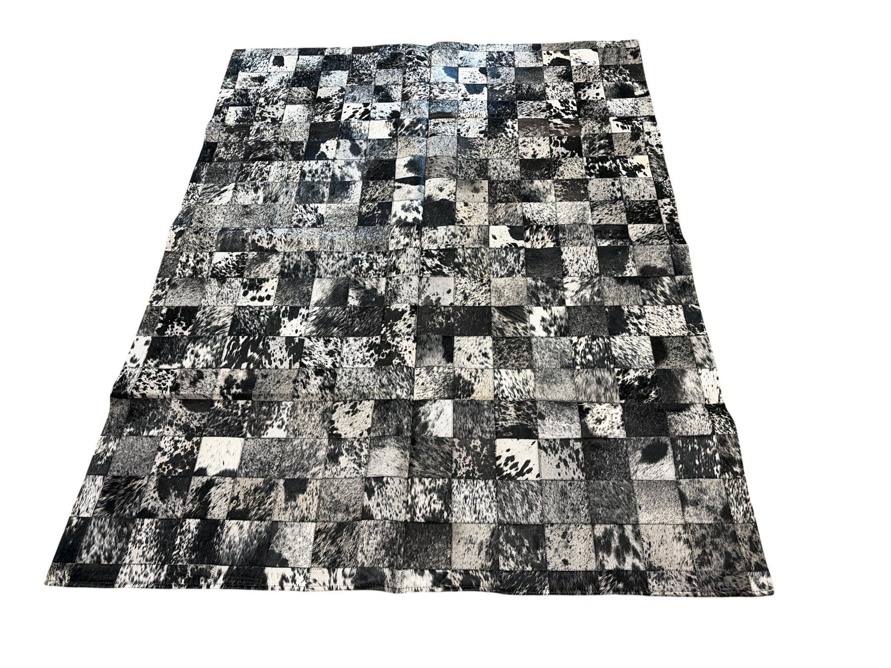 Tapis: Kuhfell Teppich Patchwork 150 x 200 cm – Neuf avec emballage d'origine à Arbedo par patagonialeatherrugs 3
