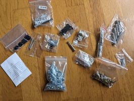 Lot of assorted screws