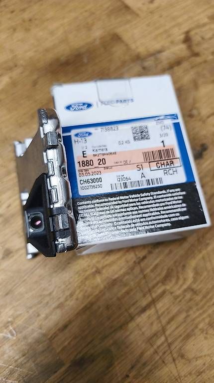 Tutti pezzi di ricambio auto: Front Kamera Ford Transit  – Nuovo e nell'imballaggio originale da Diessenhofen venduto da nuckiauto 1