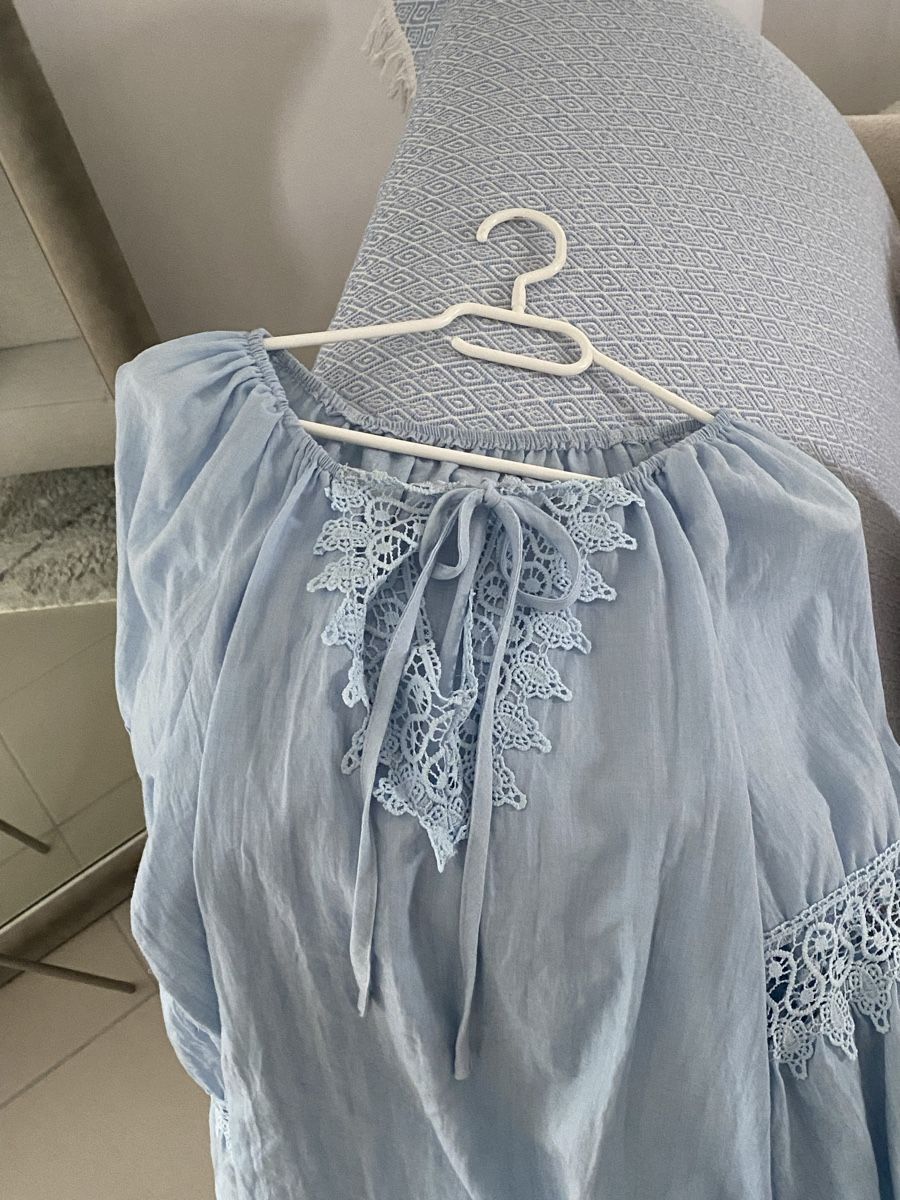 Chemisiers: Bluse hellblau Gr 42 – D'occasion à Brugg AG par Honeybee6 2