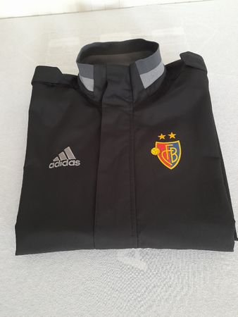 Adidas-Trainingswindjacke des FC Basel