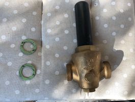 Druckreduzierventil 1 “. Nyfenegger