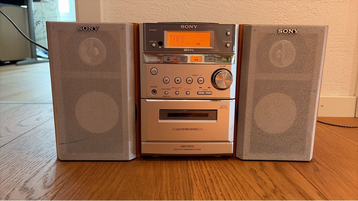 Sony Lettore multimediale & Streamer: SONY Mini-Stereo-Anlage mit Kassette und CD – Usato da Igis venduto da swyssair01