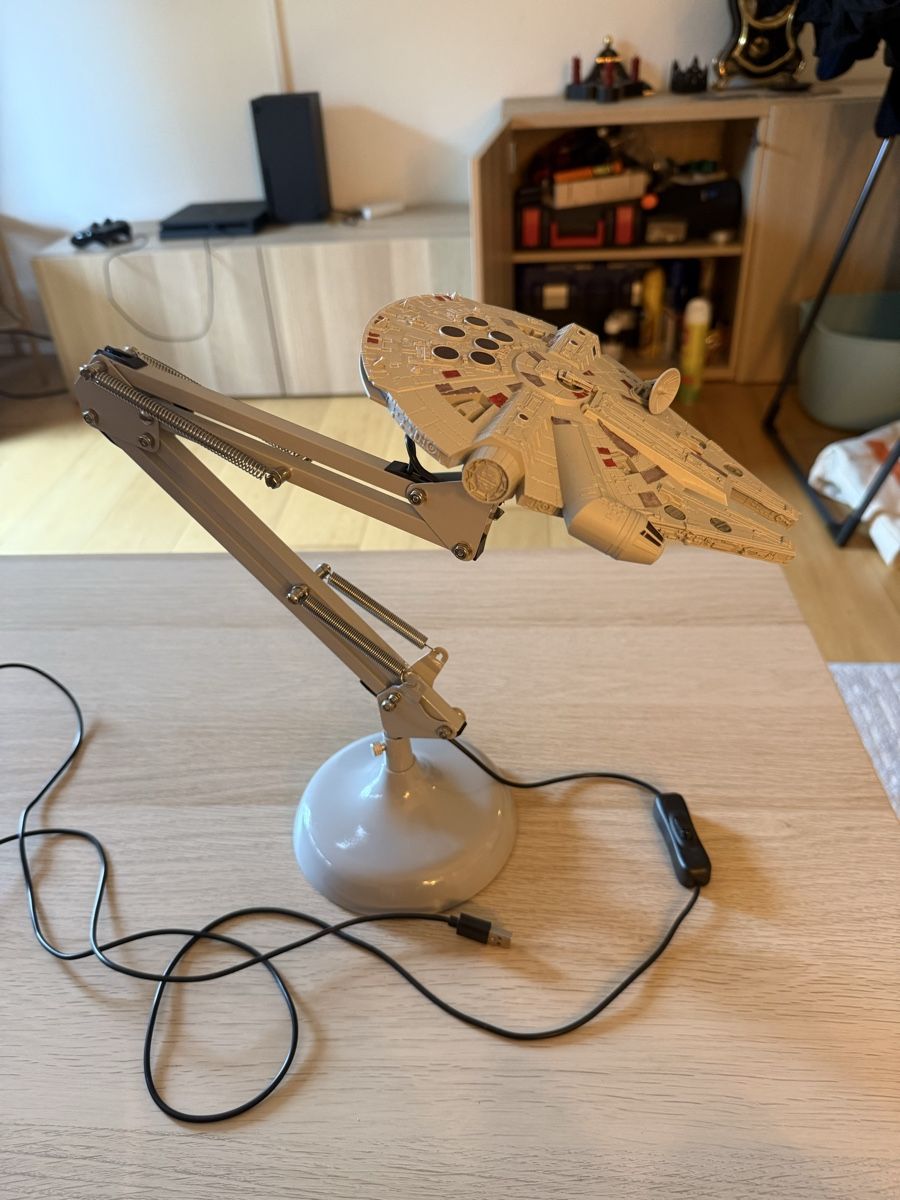 Star Wars Lampen: Star Wars Millenium Falcon Lampe – Neu (gemäss Beschreibung) aus Uster von RexPowerColter 1