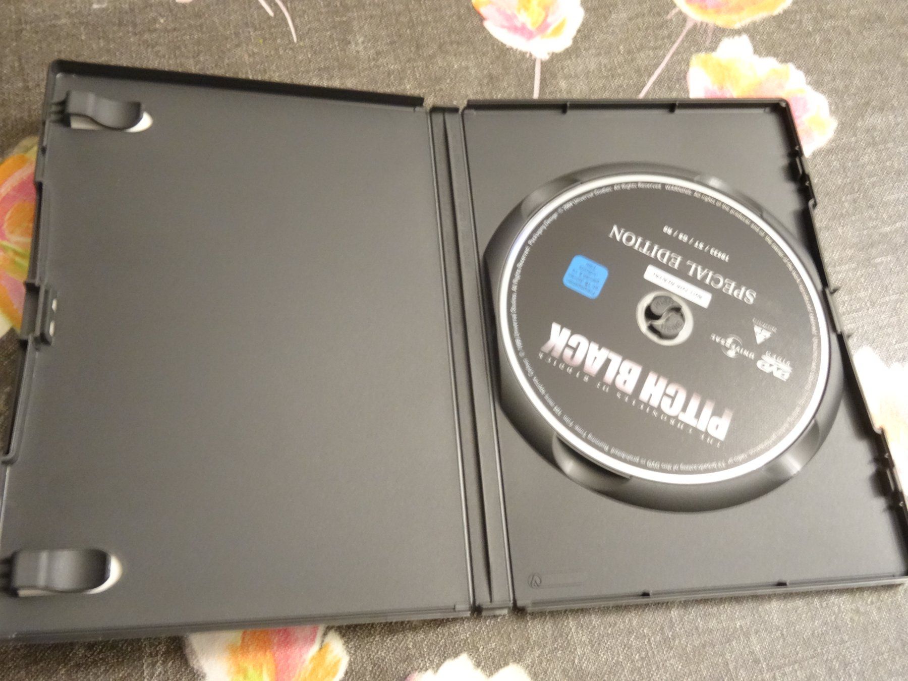 Tutti i DVDs: Pitch Black DVD – Usato da Olten venduto da Disc-Verkauf 1