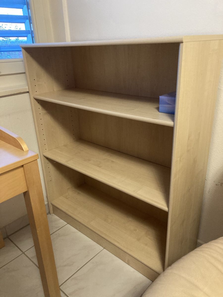 Scaffali: Bücherregal  – Usato da Horgen venduto da Andradina