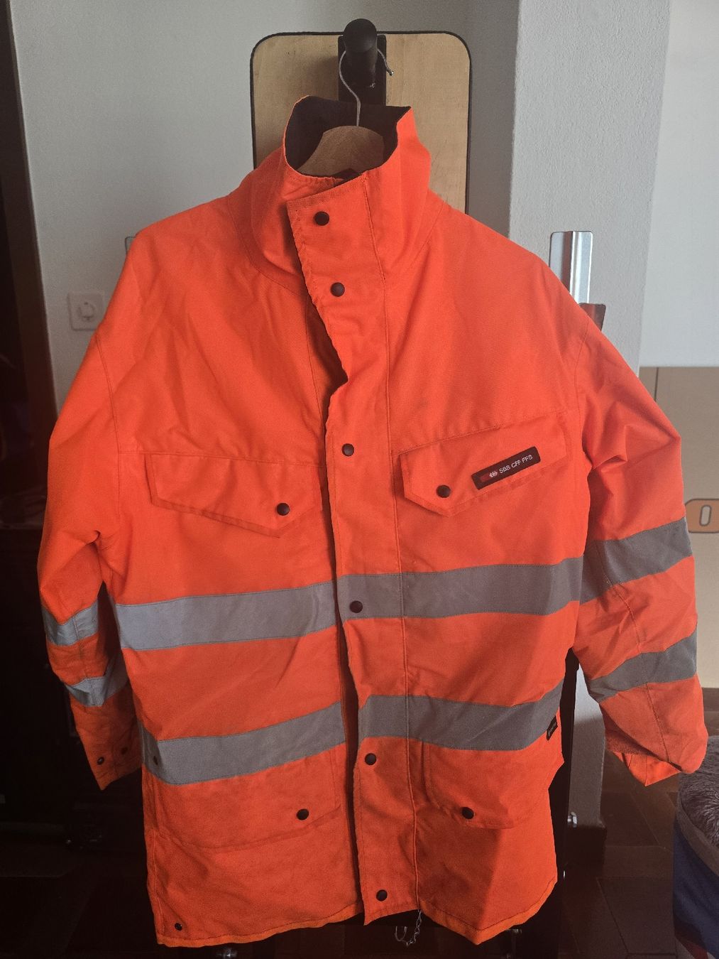 Kleiderpakete: Goretex arbeitkleidung – Gebraucht aus Iragna von ju_1605