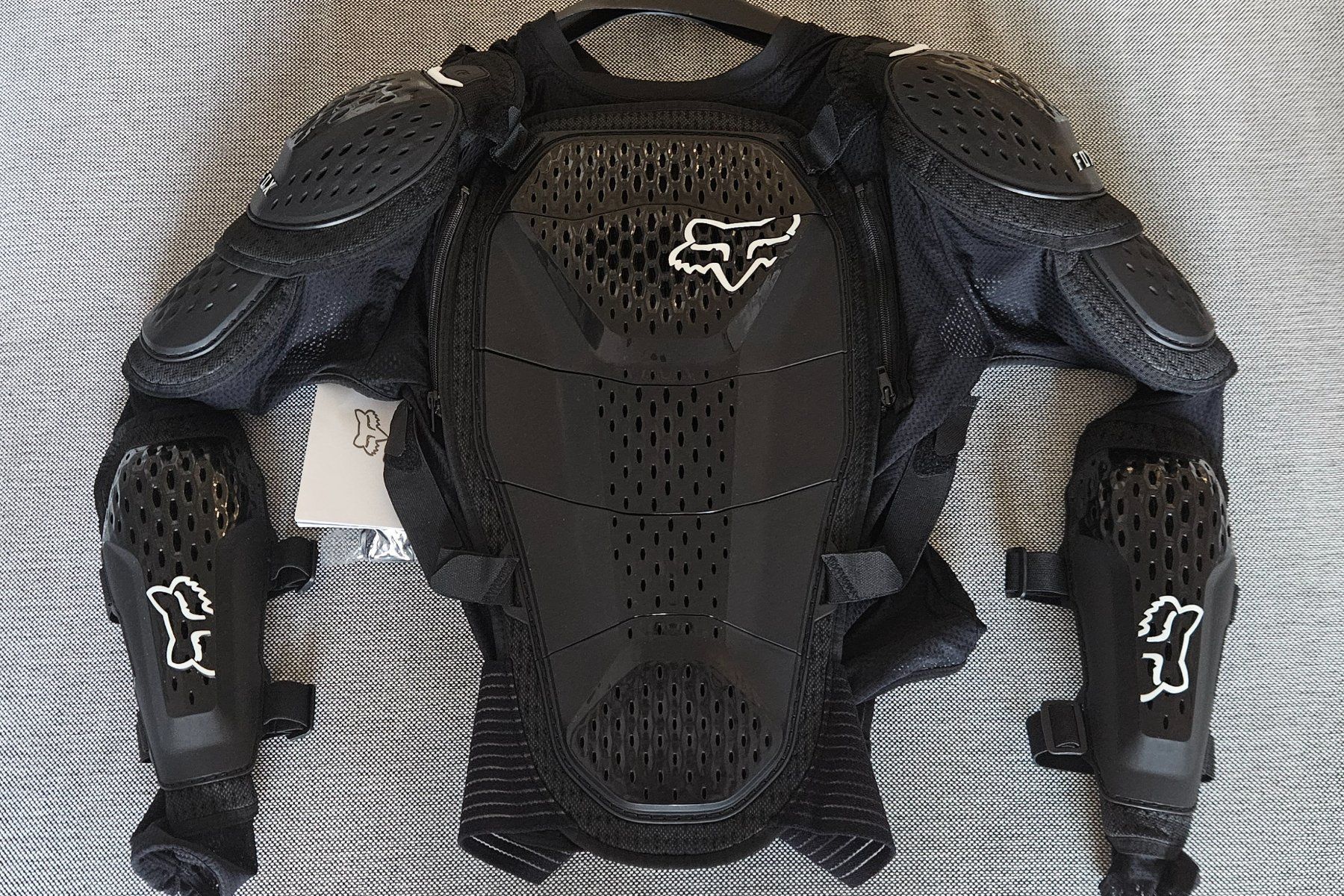 Fox Protections: Fox titan sport jacket L, protector – Neuf (Voir description) à Lausanne par dpo_66kg 2