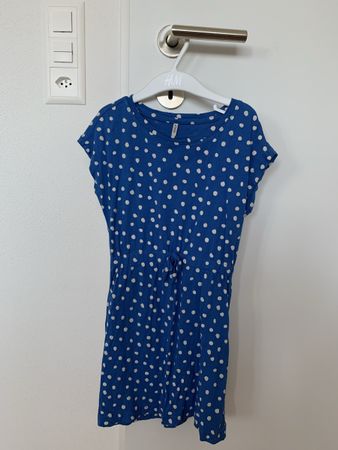 Kleid Gr. 110 Only