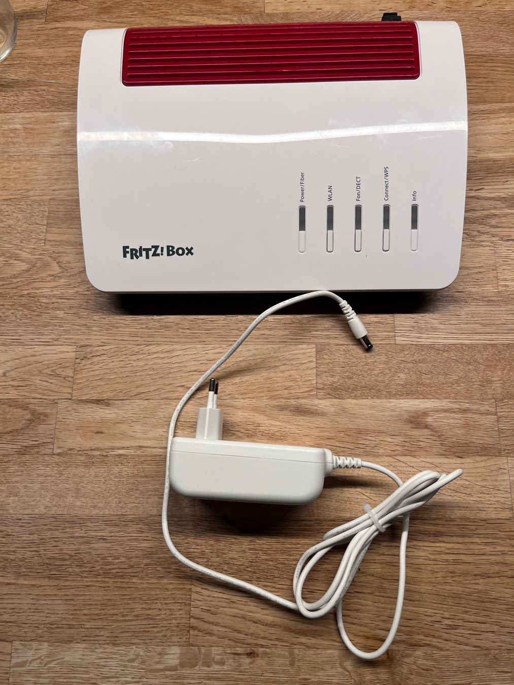 Fritz Modems & Router: FritzBox 5590 mit Garantie – Gebraucht aus Au (ZH) von Tomrom 2