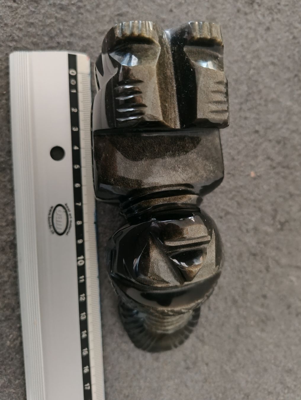 Mineralien & Heilsteine: Obsidian Figur,Handarbeit,655g – Gebraucht aus Zürich von flolo 1