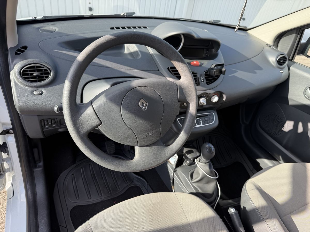 Renault Autos: Renault Twingo 1.2L 16V – D'occasion à Gelterkinden par Luro2223 5