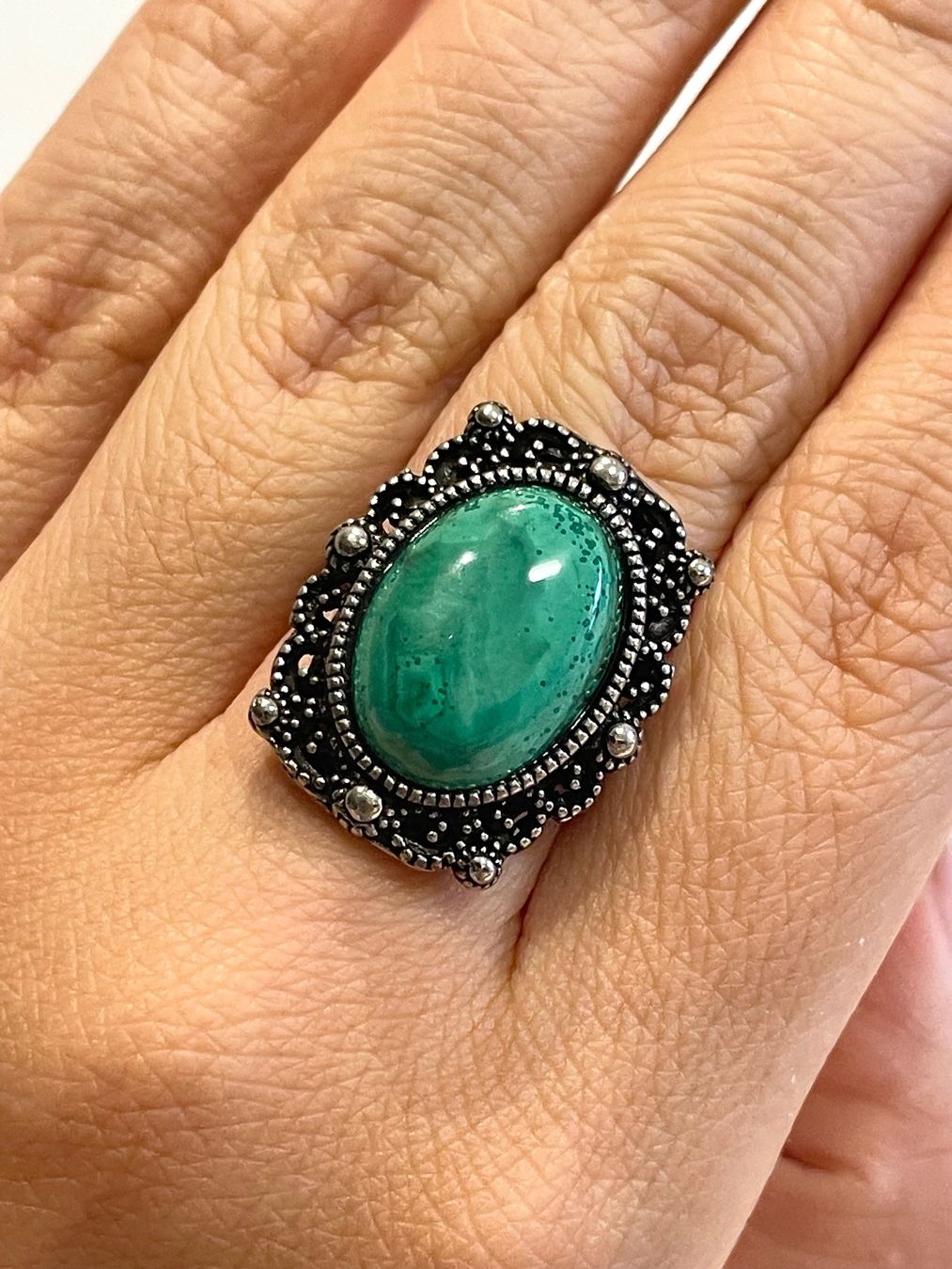 Ringe: Malachit-Ring – Vintage-Edelsteinring – Neu und originalverpackt aus Schiers von sisikristall