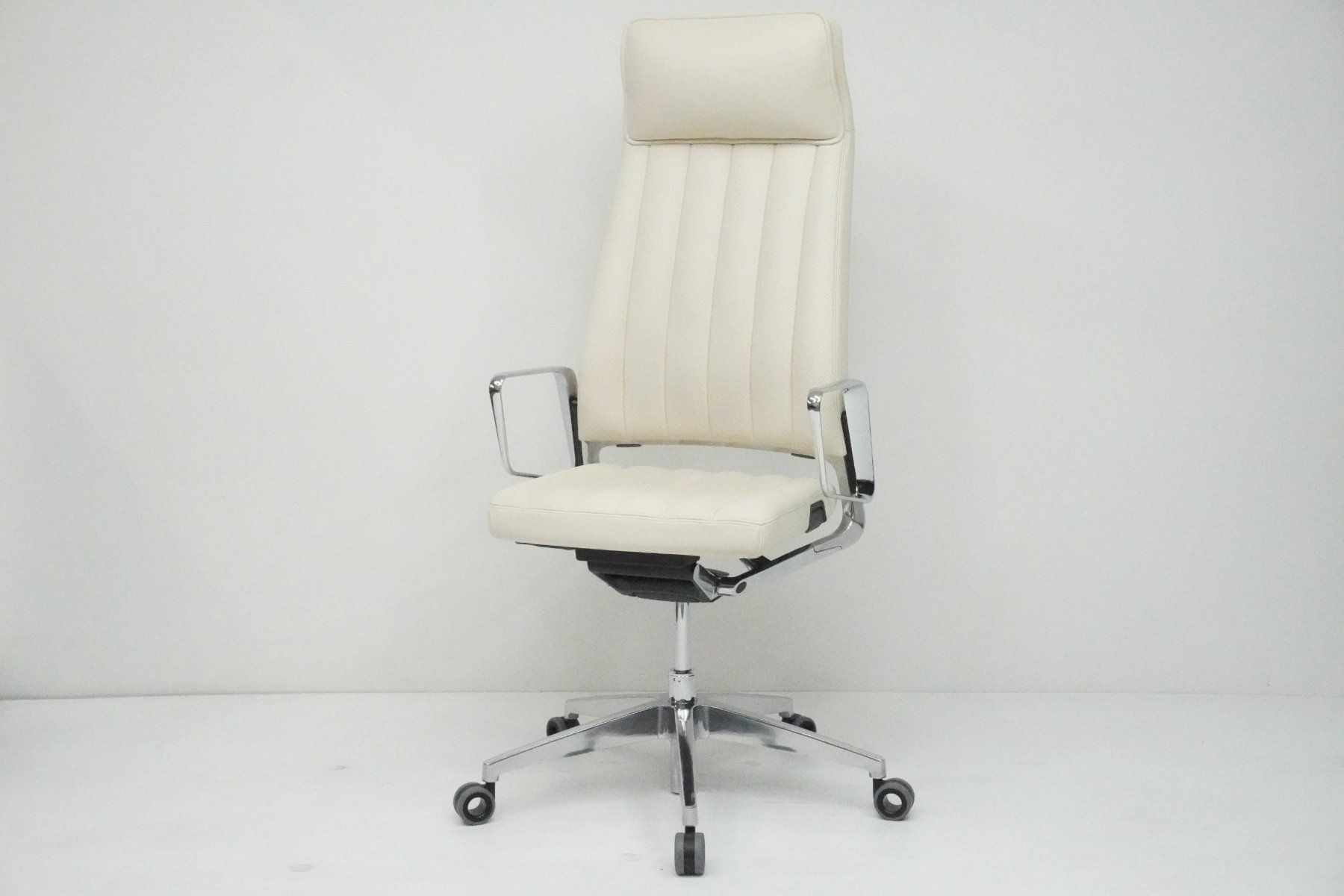Sedie: Interstuhl VINTAGEis5 Chefsessel Leder UVP CHF 5247 – Usato da Bad Zurzach venduto da QLASSIQ 3