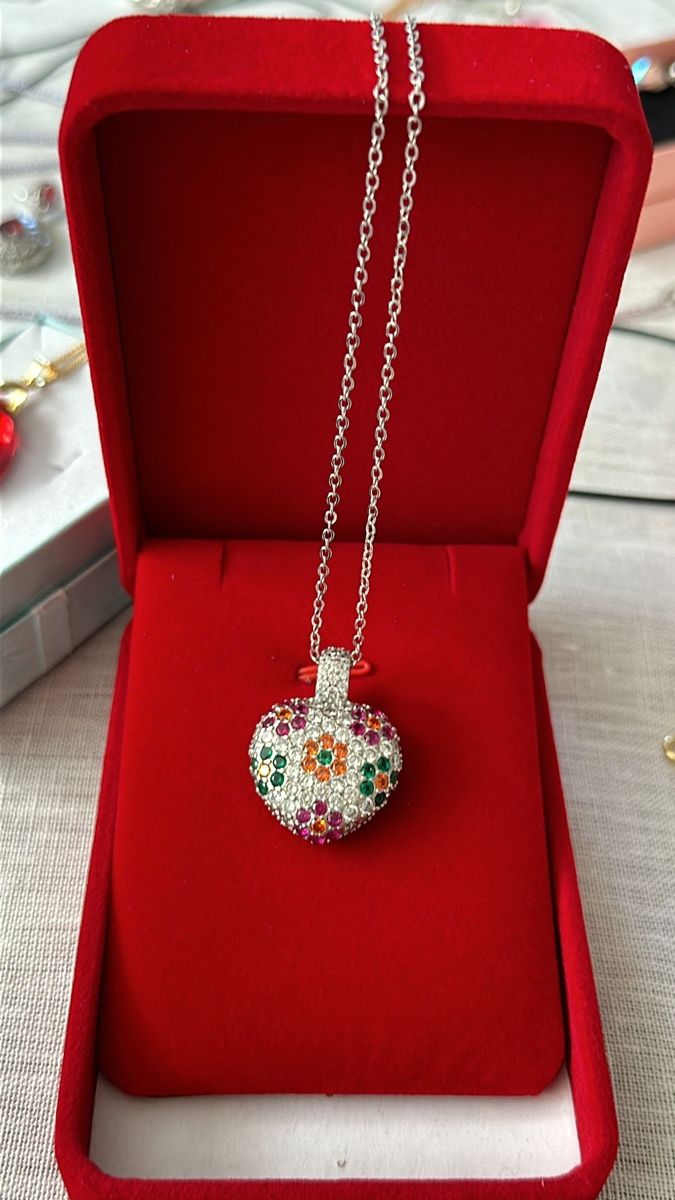 Catenine: Collier argent coeur pierres colorées neuf – Nuovo (secondo la descrizione) da La Chaux-de-Fonds venduto da Meliha2008