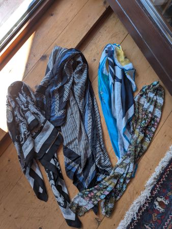 Schöne kleine Tüchersammlung Konvolut