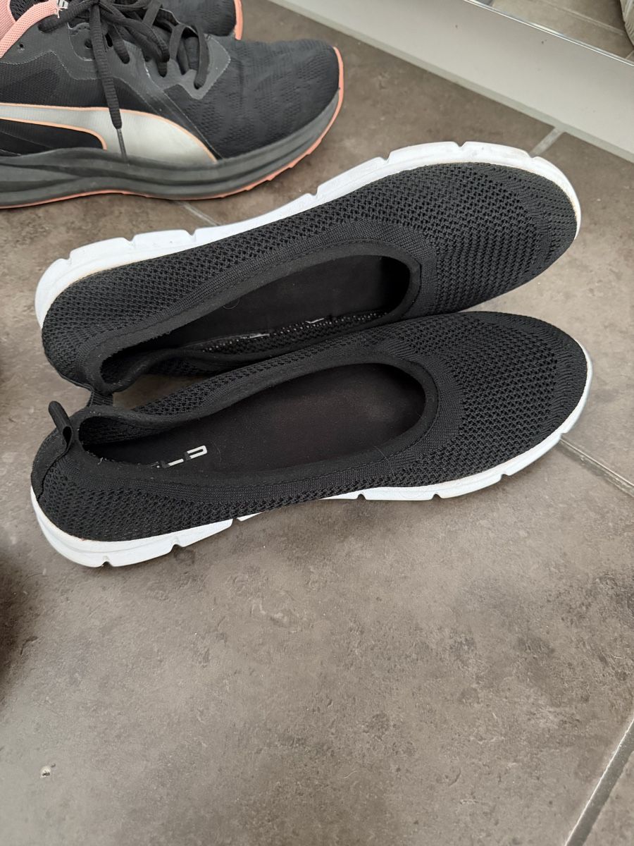 Scarpe da donna: Div Schuhe Gr 41 – Usato da Gattikon venduto da Sunshine4. 2