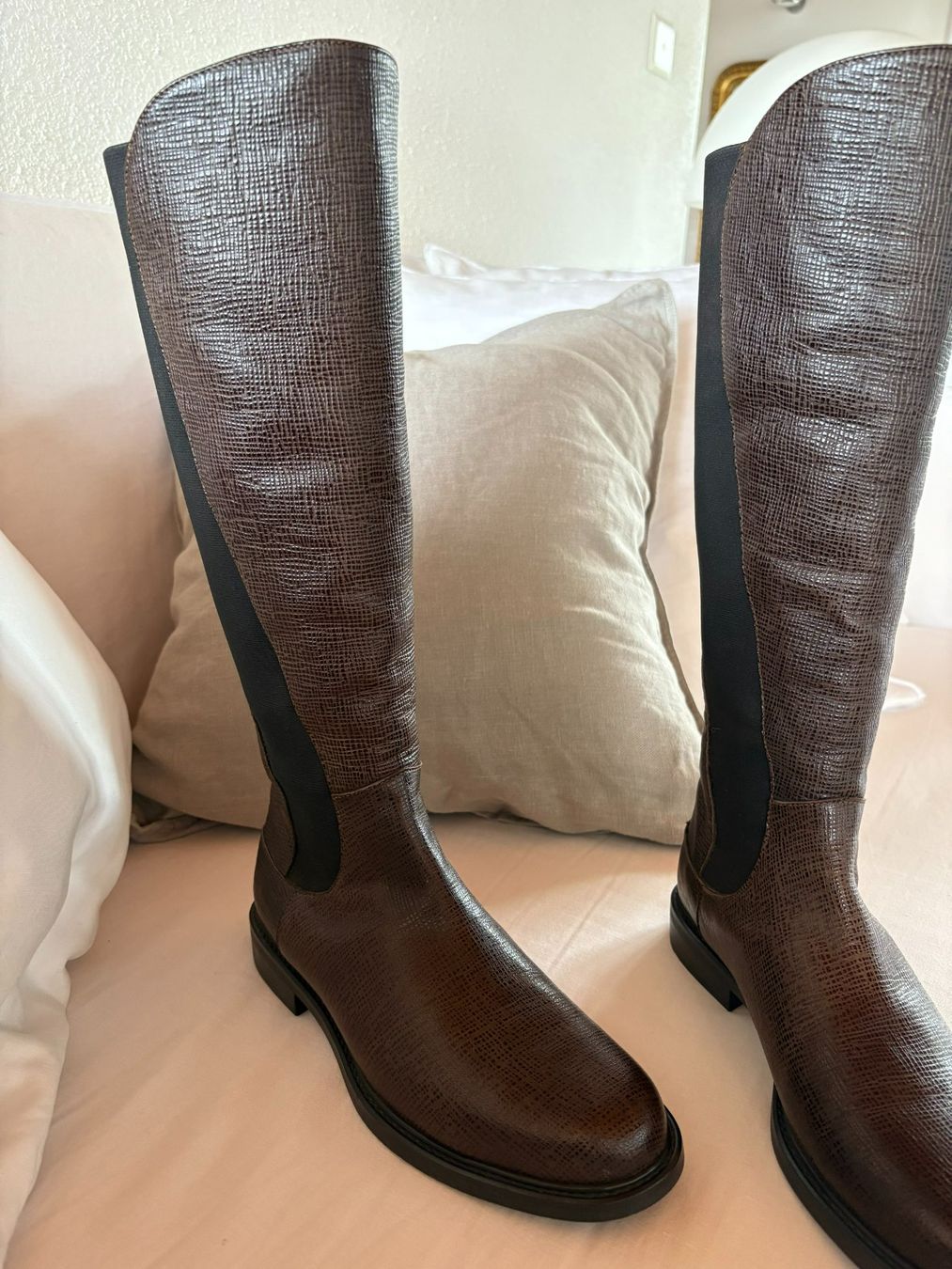 Scarpe da donna: Pollini Studio Lederstiefel Gr. 39 – Nuovo (secondo la descrizione) da Bergdietikon venduto da playahermosa 1