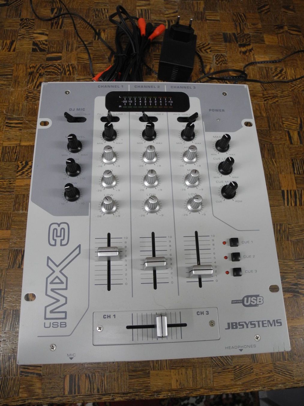 Console di mixaggio: DJ Anlage – Usato da Reinach AG venduto da Huckleberrysix 2
