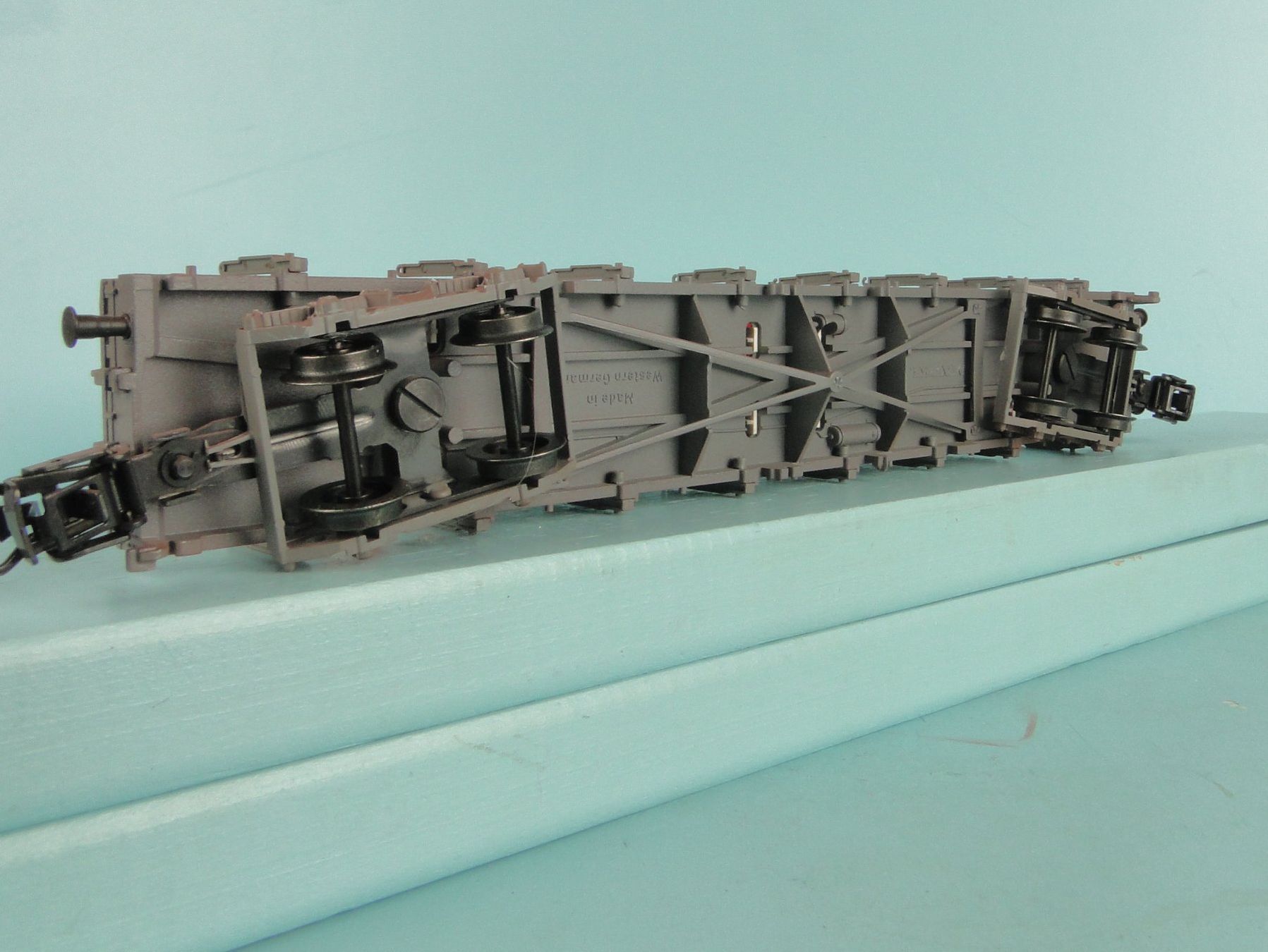 Märklin Modellini di ferrovie: Märklin 4668 H0 SBB Pfister Möbel – Usato da Bülach venduto da cann11 7