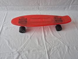 Rotes Skate Board - Ideal für den Sommer! Top Zustand!